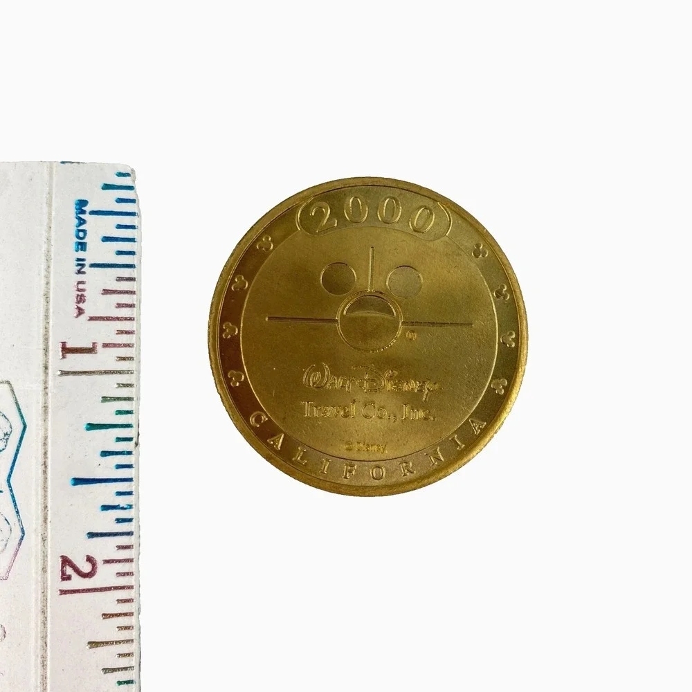 Disneyland  2000  Commemorative Coin 45 Years of Magic Walt Disney Travel Co